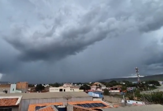 Previsão indica chuva forte em municípios do Oeste Baiano nesta terça