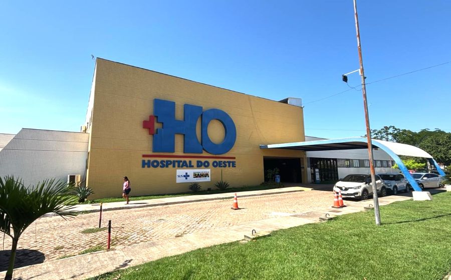 Fachada do Hospital do Oeste, em Barreiras, que procura familiares de paciente ignorado