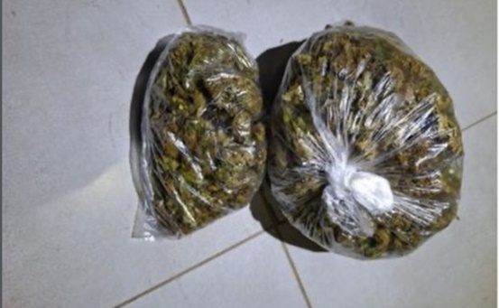 Policiais da CIPT-O realizam apreensão de maconha e veículo durante abordagem em Barreiras, no Oeste da Bahia