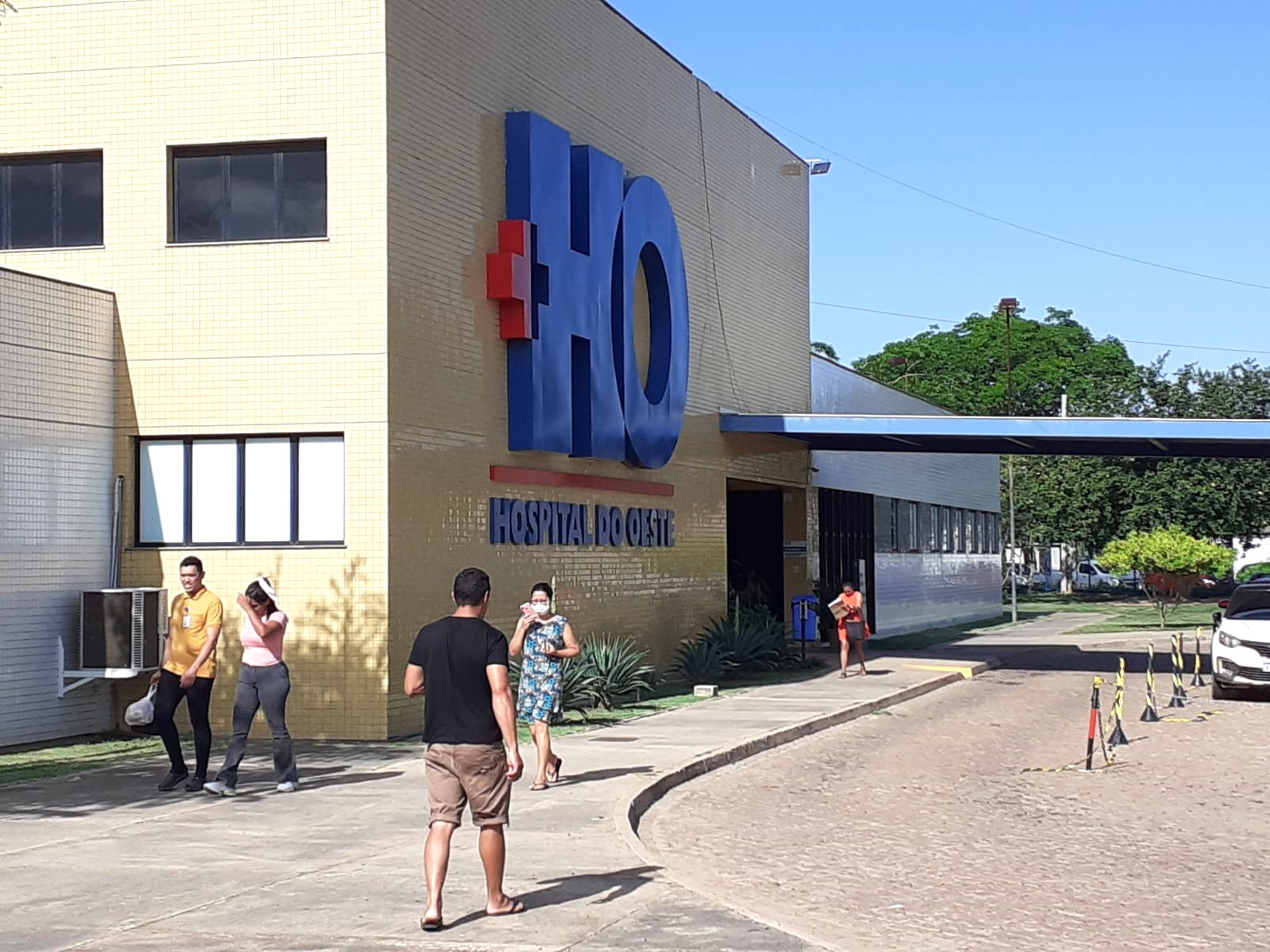 Fachada do Hospital do Oeste, em Barreiras, unidade com vagas abertas para médicos
