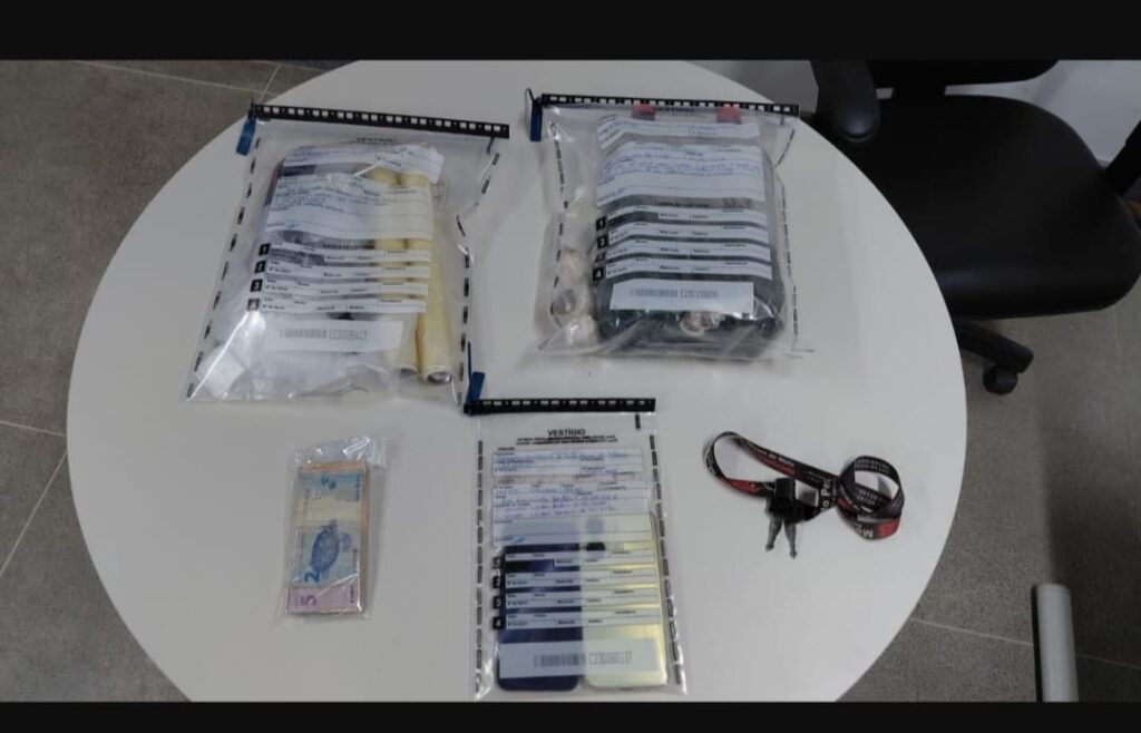 Delegacia Territorial de Santa Maria da Vitória, onde dois homens foram autuados em flagrante por tráfico de drogas no bairro Malvão.