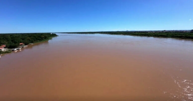 Medição do nível do Rio São Francisco na ponte Gercino Coelho, em Bom Jesus da Lapa