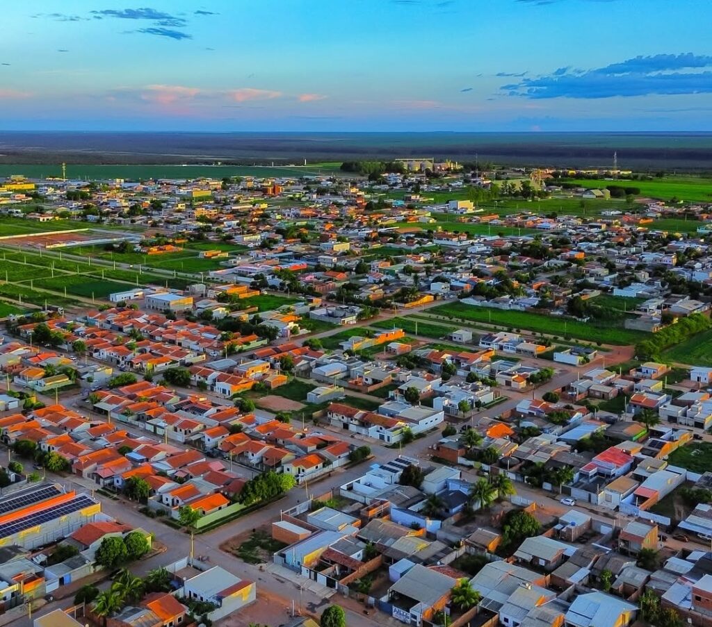 Avenida Realeza após registro de duplo homicídio em Roda Velha, distrito de São Desidério.