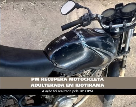 Motocicleta sem placa e com sinais de adulteração apreendida pela Polícia Militar na BR-242, em Ibotirama