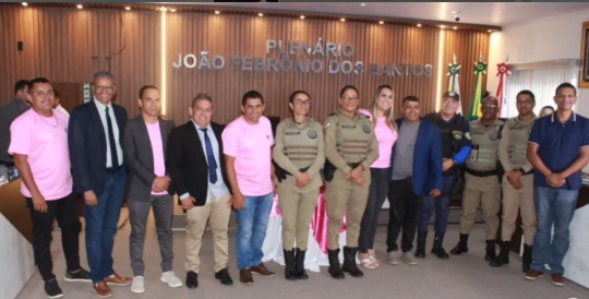 Subtenente da Polícia Militar ministra palestra sobre proteção à mulher para estudantes e autoridades em Baianópolis