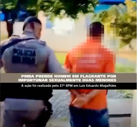 Polícia Militar estacionada durante ocorrência de prisão por importunação sexual no Centro de Luís Eduardo Magalhães.