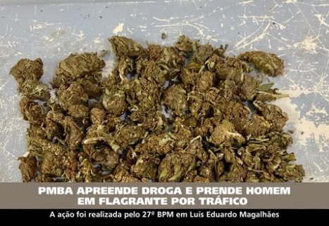 Material apreendido pela Polícia Militar durante prisão por tráfico de drogas no bairro São José em Luís Eduardo Magalhães.