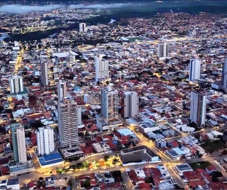 Barreiras, no Oeste da Bahia, cidade que concentra novas oportunidades de emprego divulgadas para esta segunda-feira (02).