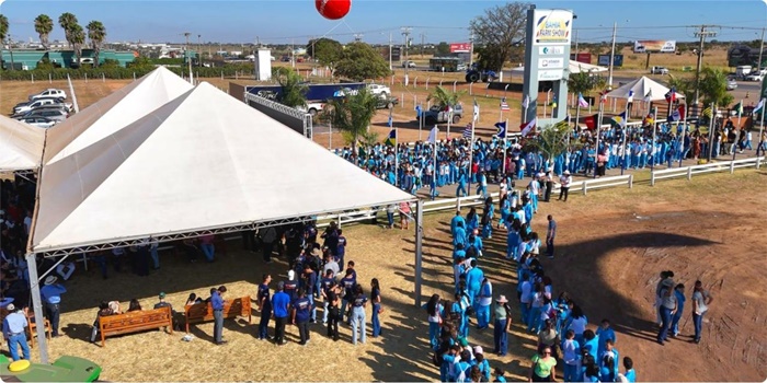 Pavilhão da Agricultura Familiar em destaque na entrada da Bahia Farm Show 2026, com presença de pequenos e médios produtores rurais