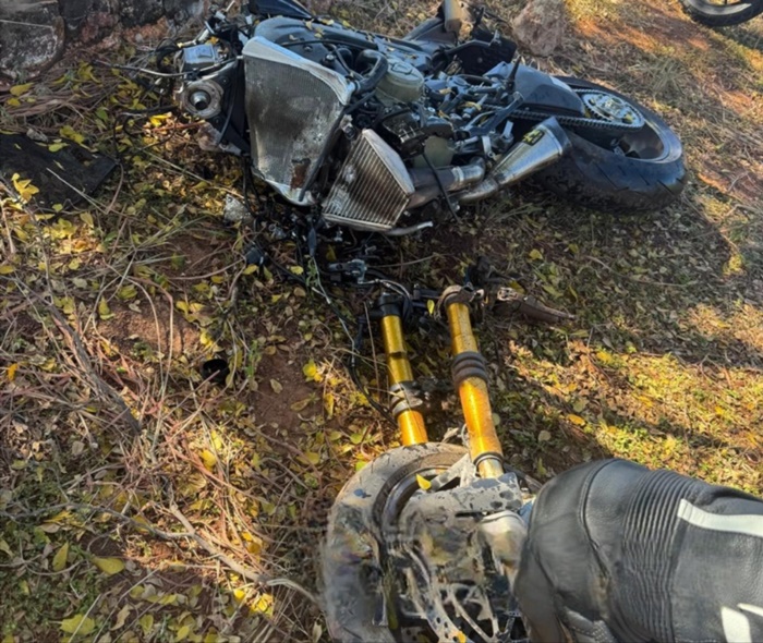 Local do acidente na BA-447 entre Barreiras e Angical após queda de motociclista