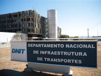 Trecho da BR-242 em Luís Eduardo Magalhães que receberá obras de implantação de acostamento pelo DNIT.
