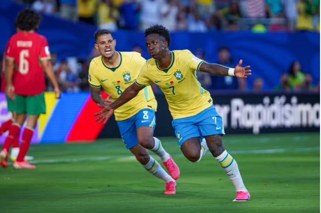 Jogadores da Seleção Brasileira reunidos antes da partida contra o Haiti pela segunda rodada da Copa do Mundo Fifa 2026, na Filadélfia.