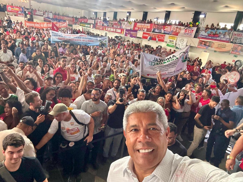 Jerônimo Rodrigues participa da plenária do PGP 2026 em Barreiras e recebe propostas de representantes do setor produtivo, povos indígenas e movimentos sociais.