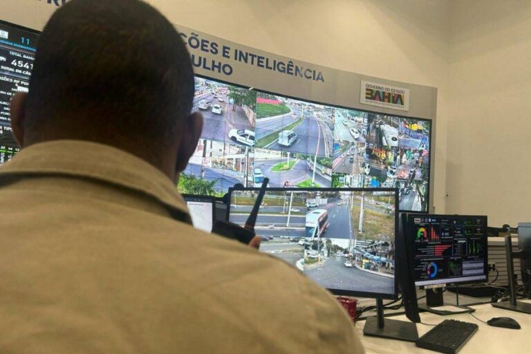 Centro de monitoramento da SSP-BA utilizado durante a Operação São João.