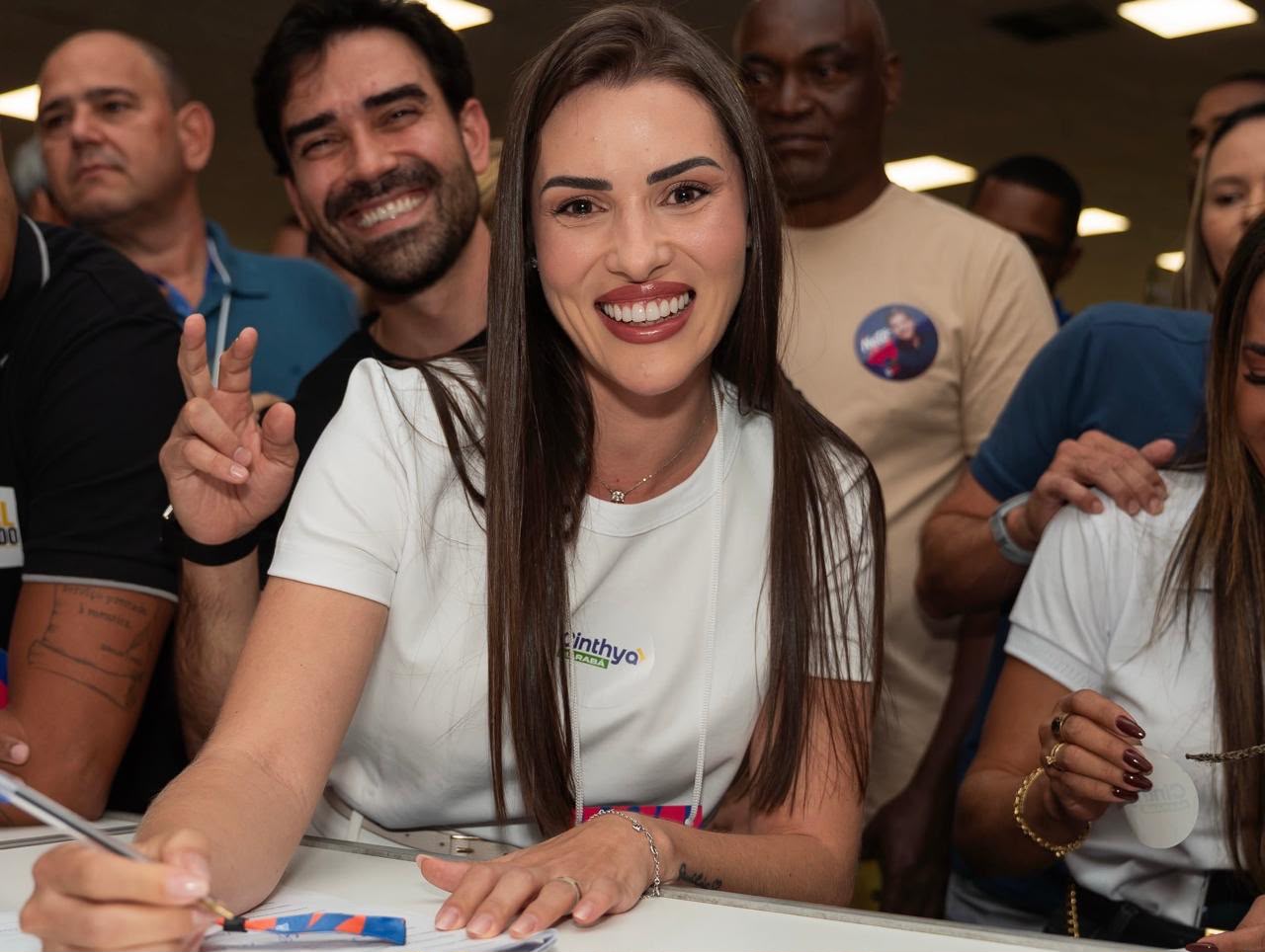 Cinthya Marabá durante convenção partidária em Salvador, onde teve sua candidatura a deputada estadual pela Bahia oficializada pelo Partido Liberal (PL).