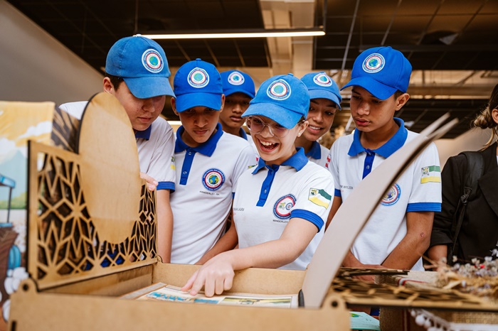 Estudantes e professores participam de atividades do Programa Conhecendo o Agro durante ação educativa promovida pela Abapa no Oeste da Bahia.