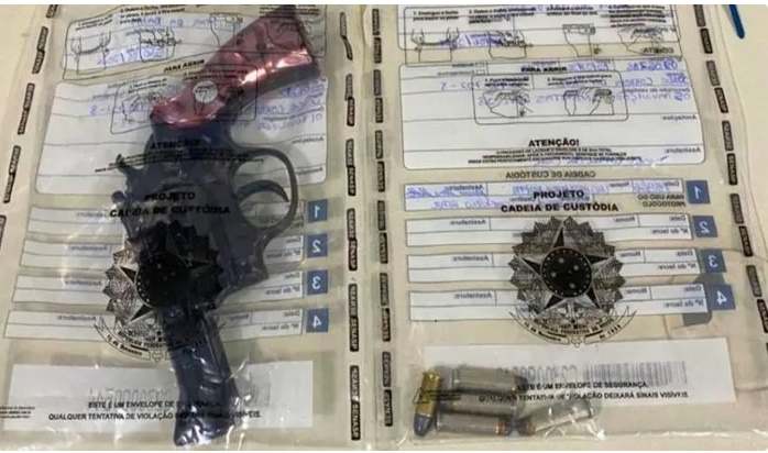 Viatura da Rondesp Meio Oeste durante ação que resultou na prisão de um homem por porte ilegal de arma em Sítio do Mato.