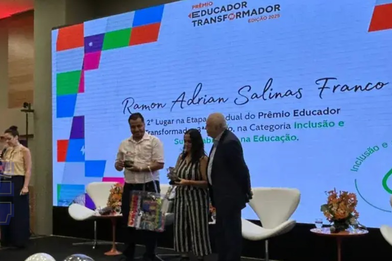 Professor Ramon Adrian Salinas Franco e equipe da UFOB apresentam projeto premiado que utiliza inteligência artificial e ciência de dados para monitorar o transporte público e melhorar a mobilidade urbana em Barreiras.