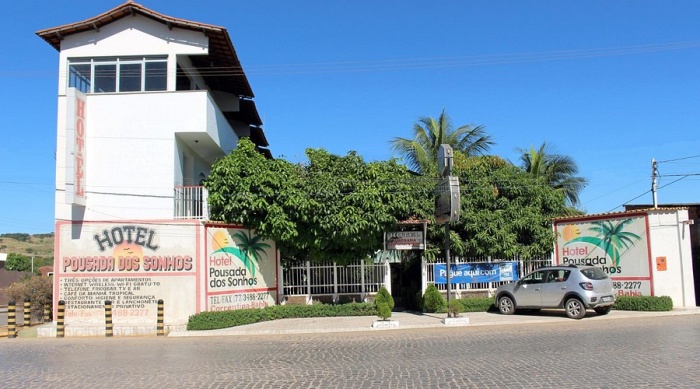 Ministério Público da Bahia investiga contratos de hospedagem da Prefeitura de Correntina durante o Carnaval de 2025.