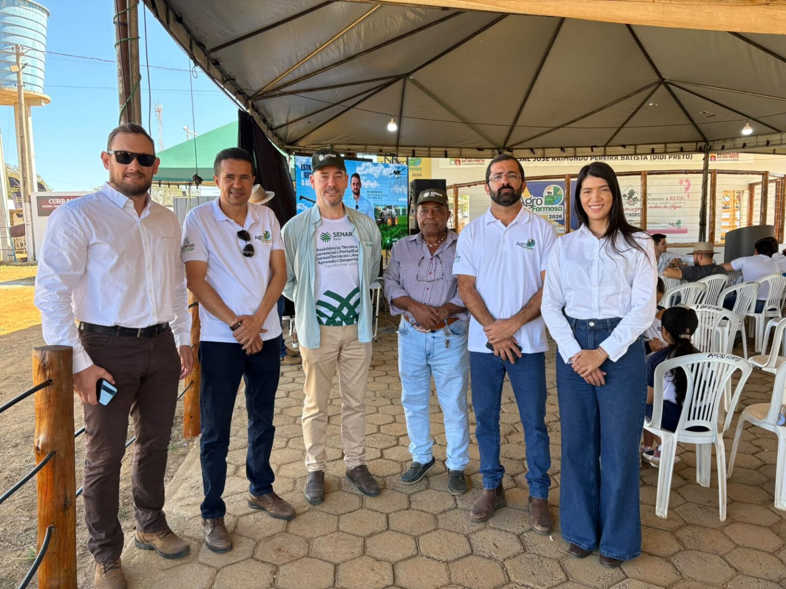Representantes da Aiba durante a 4ª Feira Agropecuária Agro Formosa, em Formosa do Rio Preto, reunidos com produtores rurais, lideranças e autoridades do agronegócio.