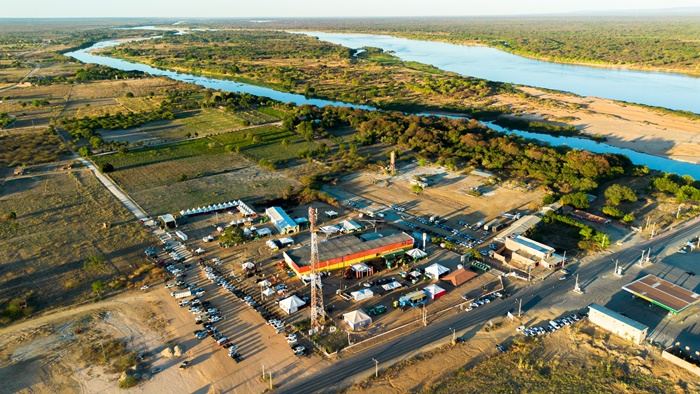 Público acompanha a programação da Barra AgroShow 2026, feira que movimentou R$ 45 milhões em negócios