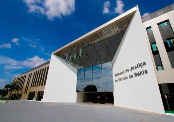 Fachada ou representação do Tribunal de Justiça da Bahia durante inspeção da Corregedoria em comarcas do Oeste baiano.