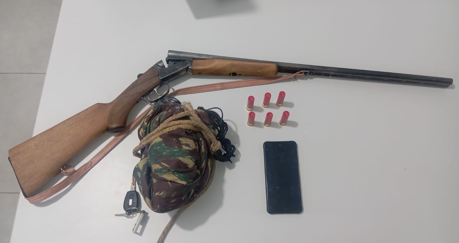 Viatura da CIPE Cerrado durante ocorrência que resultou na condução de um homem por porte ilegal de arma de fogo em São Desidério, no oeste da Bahia.