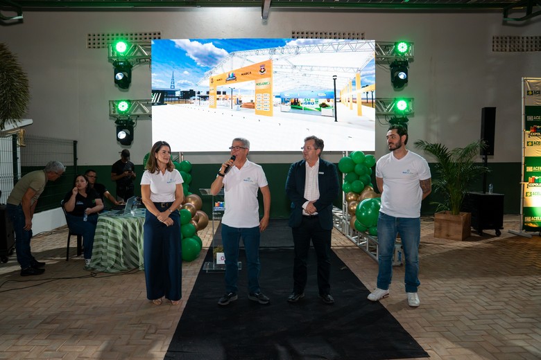 Texto alternativo (alt text): Lançamento oficial da Nova ExpoLEM 2026 em Luís Eduardo Magalhães, com autoridades e representantes das entidades organizadoras.