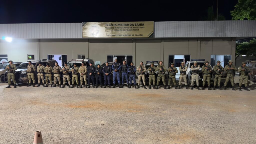 Equipes da Polícia Militar, CIPE Cerrado e Guarda Civil Municipal durante operação de policiamento em bairros de Luís Eduardo Magalhães.