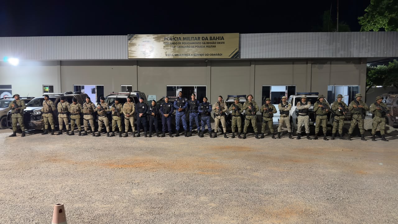 Equipes da Polícia Militar, CIPE Cerrado e Guarda Civil Municipal durante operação de policiamento em bairros de Luís Eduardo Magalhães.