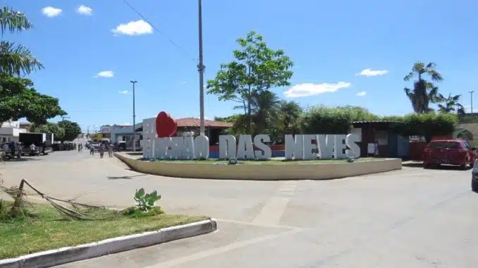 Tempo seco e baixa umidade do ar atingem municípios do oeste e norte da Bahia, segundo alerta do Inmet.