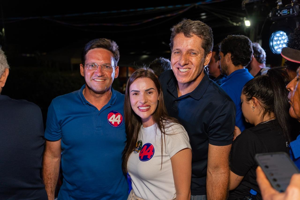 Cinthya Marabá participa de carreata e comício de ACM Neto em Correntina, no Oeste da Bahia.
