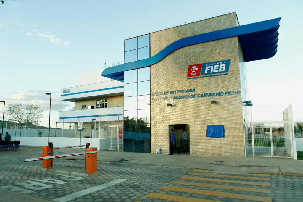 Estudantes podem concorrer a vagas de estágio oferecidas pelo IEL Bahia em Luís Eduardo Magalhães e Barreiras.