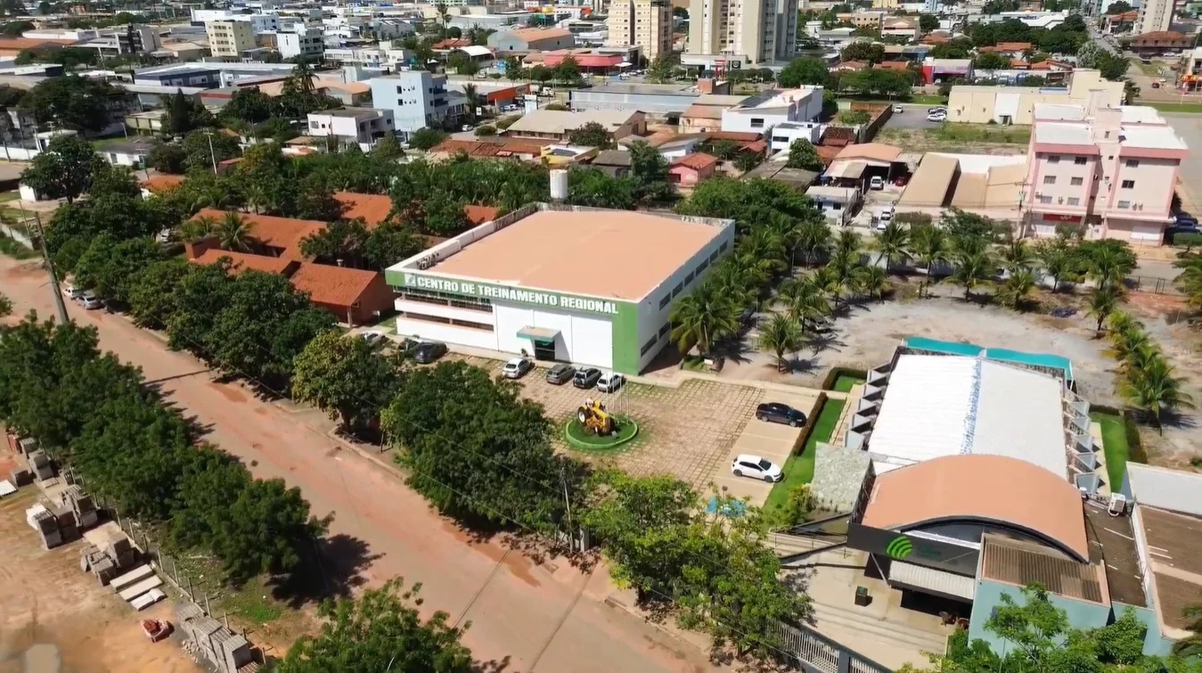 Evento Soja em Foco reúne produtores e especialistas para discutir estratégias de manejo da soja durante o El Niño em Luís Eduardo Magalhães.
