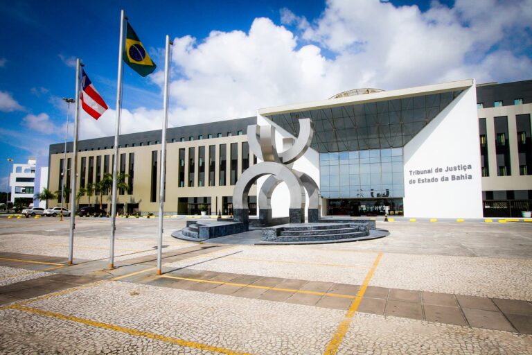 Tribunal de Justiça da Bahia mantém investigação disciplinar sobre atuação de magistrado em ação de usucapião em Formosa do Rio Preto.