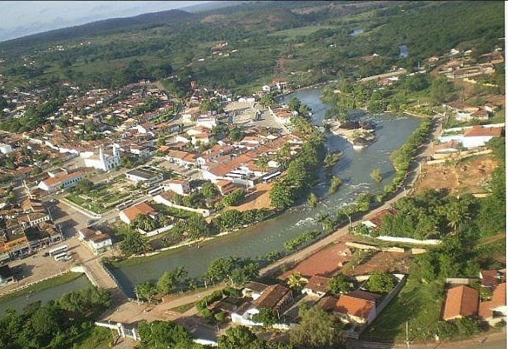 Termômetros registram altas temperaturas em Correntina, no Oeste da Bahia, que liderou o ranking de calor no estado.